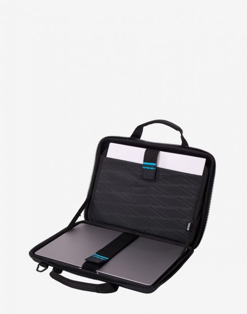 Thule gauntlet macbook pro attache 2025