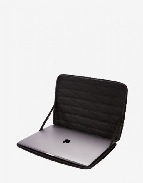 Thule macbook pro 16 inch clearance